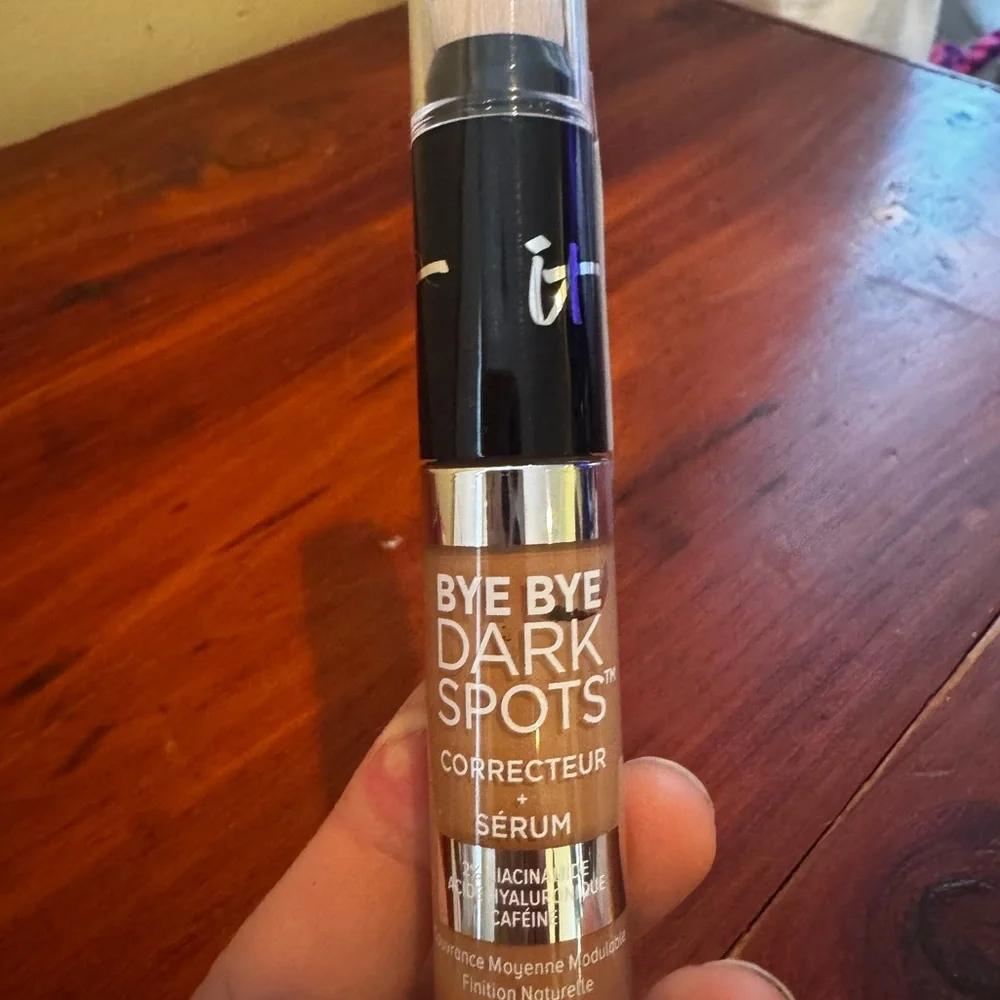 🩷IT Cosmetics Bye Bye Dark Spots Corrector Serum